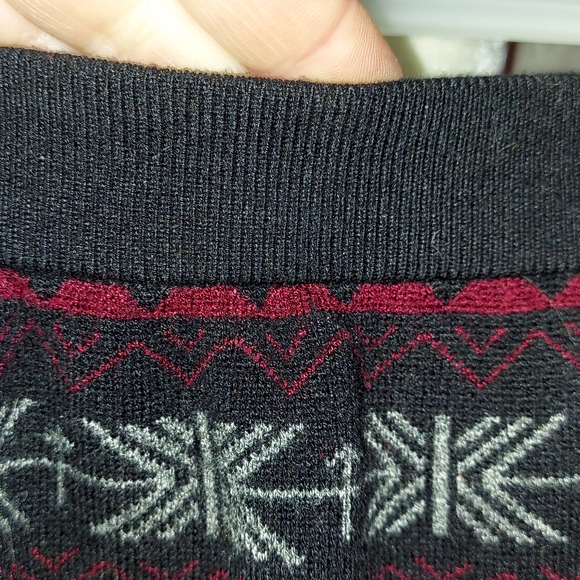 Cute Mini Knit Skirt from Joe B in a size Medium - Picture 3 of 6